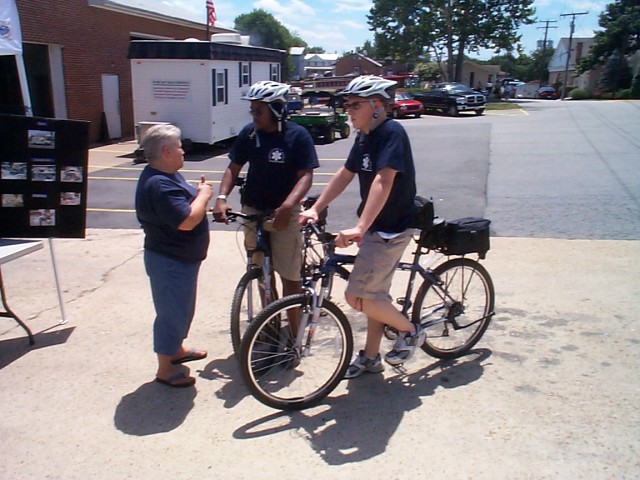 Stars & Stripes Spectacular.  Bike team getting their orders from the captain